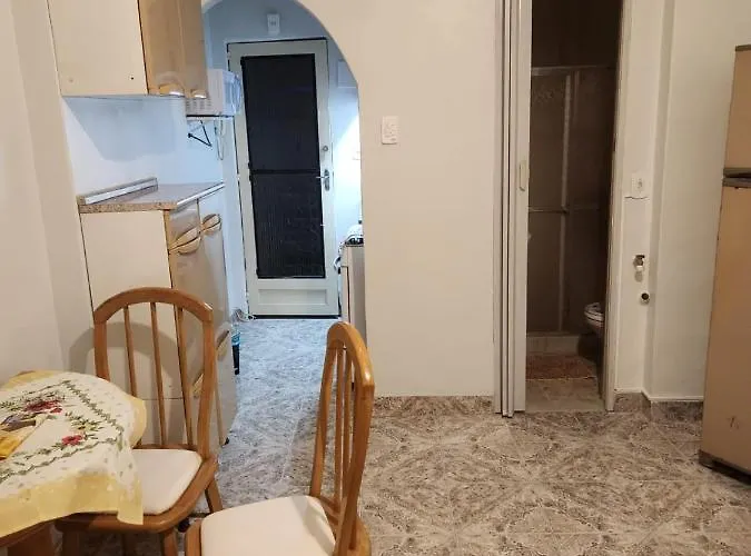 Conjugado Bem Localizado Em Copacabana